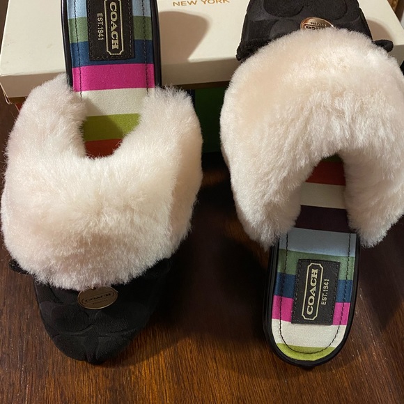 Ladies slippers - Picture 7 of 11